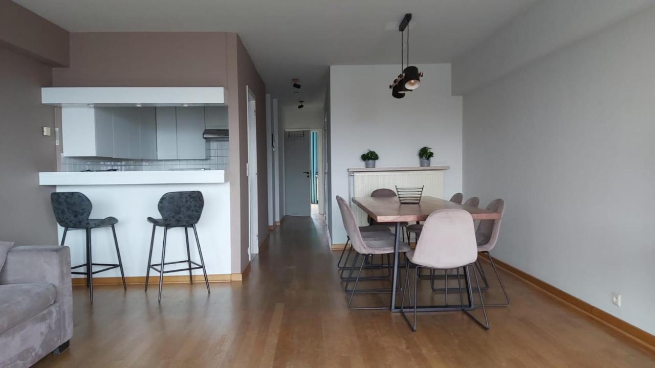 Appartement Met Zeezicht Op Het Van Bunnenplein Knokke-Heist Exteriör bild